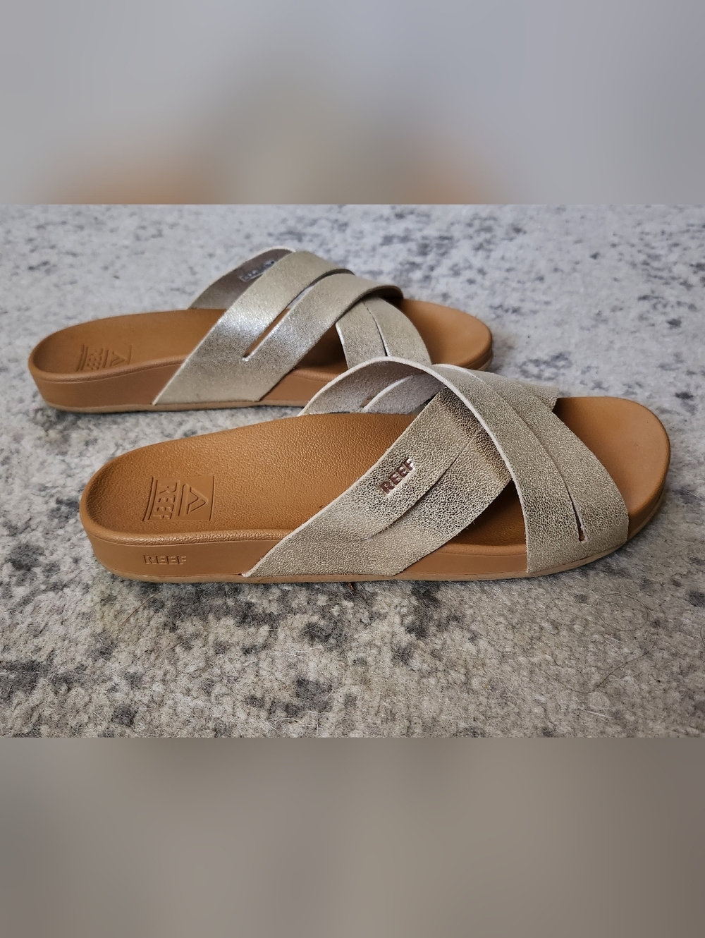 Reef Women's Metallic Gold Crisscross Slide Sandals Cushion Spring Bloom. - Picture 4 of 7